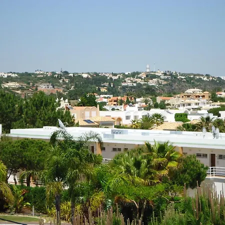 Guest house Torre Velha Al 3*