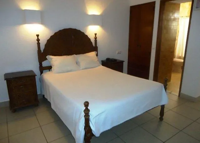 Torre Velha Al Pensionat Albufeira